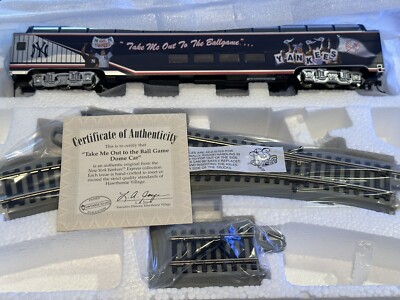 Hawthorne Village New Yankees Take Me Out The BallGame Dome Car W/coa NOS 2004