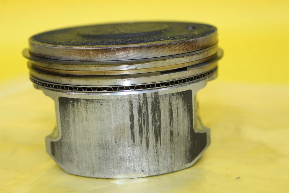 Pistón Bell xb9 Lightning Firebolt 2003 Foto 4 de 4