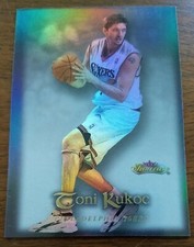 TONI KUKOC, 2000-01 FLEER SHOWCASE #63, 76ers