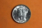 ESTATE FIND 1944 - Mercury Dime!! #K35697