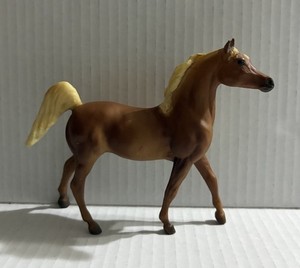 Breyer Little Bits Arabian Flaxen Chestnut With Star