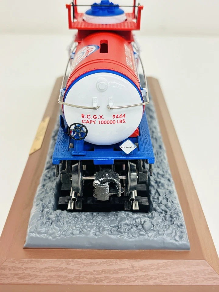 K-Line O Gauge Red Crown Gasoline Vintage Diecast Riveted Tank Car Bank LNIB - Image 3 of 4