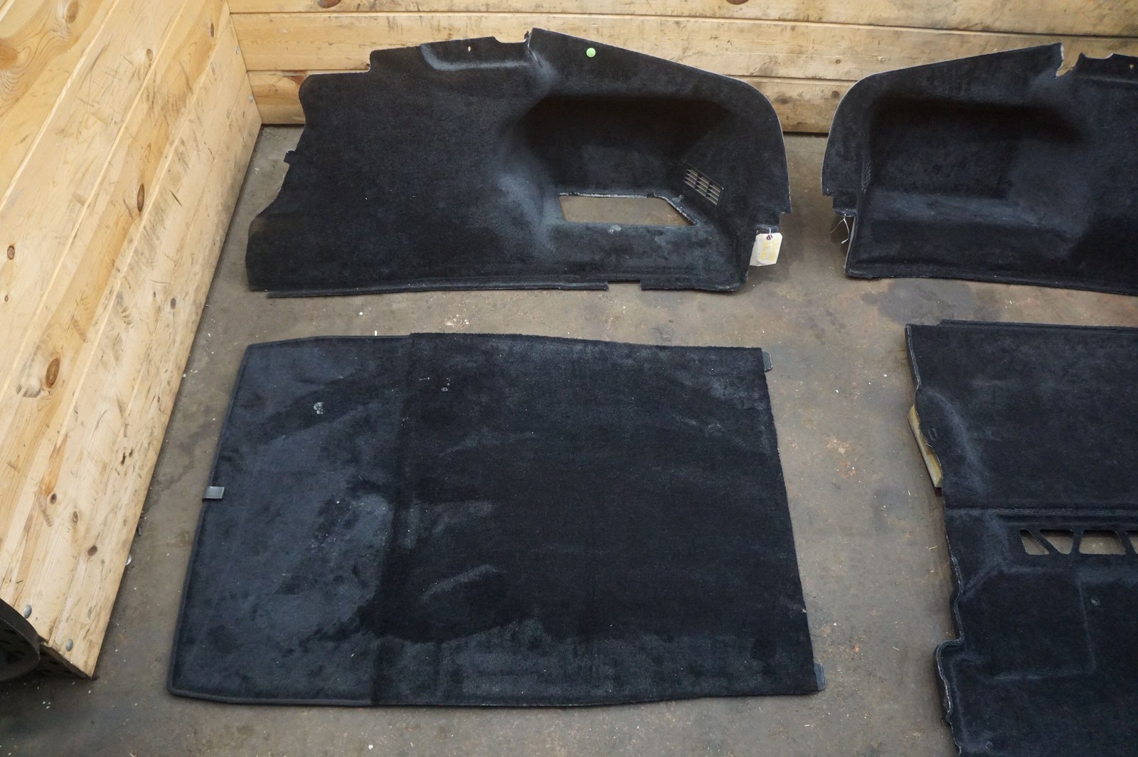 Set 5 Rear Lateral Cargo Trunk Carpet 7250313 Rolls Royce Ghost Series I 2011