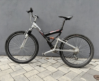Lakes FRX 1000 Mountainbike Fully Vollfederung Drehgriff Felgenbremse sil/sch