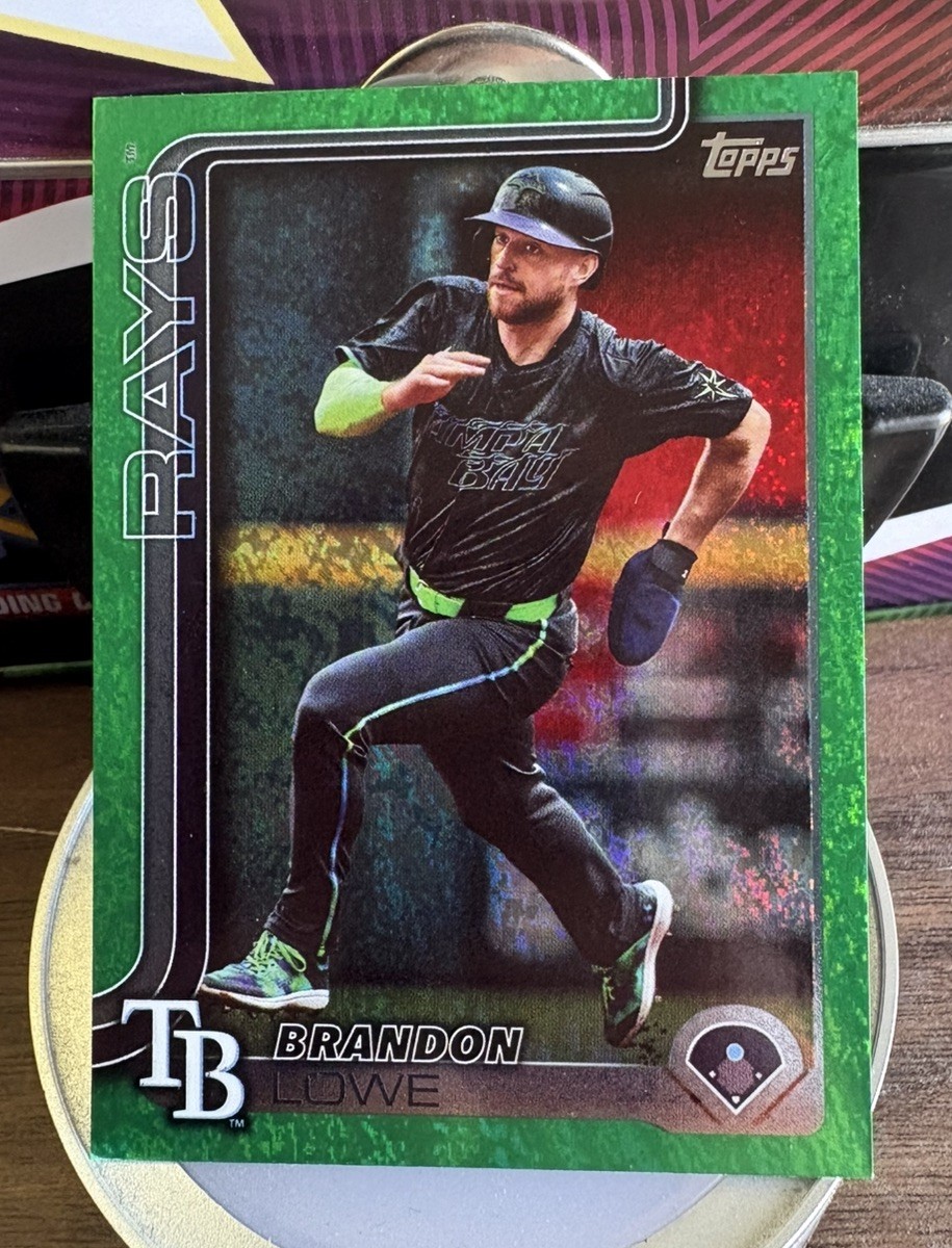 2025 Topps Chome Brandon Lowe Green Refractor /99 Tampa Bay Rays #153