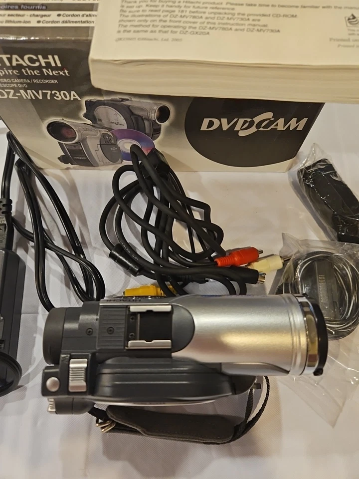 Hitachi DZ-MV730A DVD Video Camcorder with 16x Optical Zoom Tested Works - Image 4 of 4
