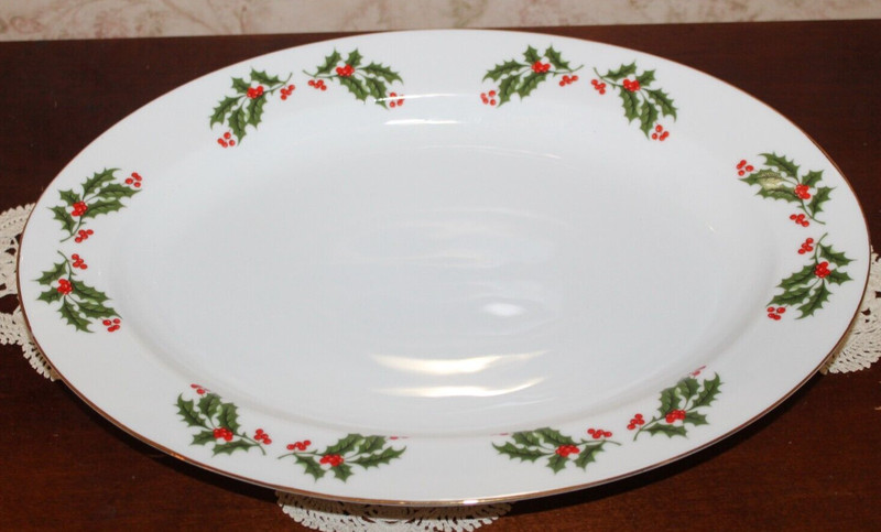 Christmas Holly Fine China Porcelain Japan Oval Serving Platter 14 1/2" -Perfect