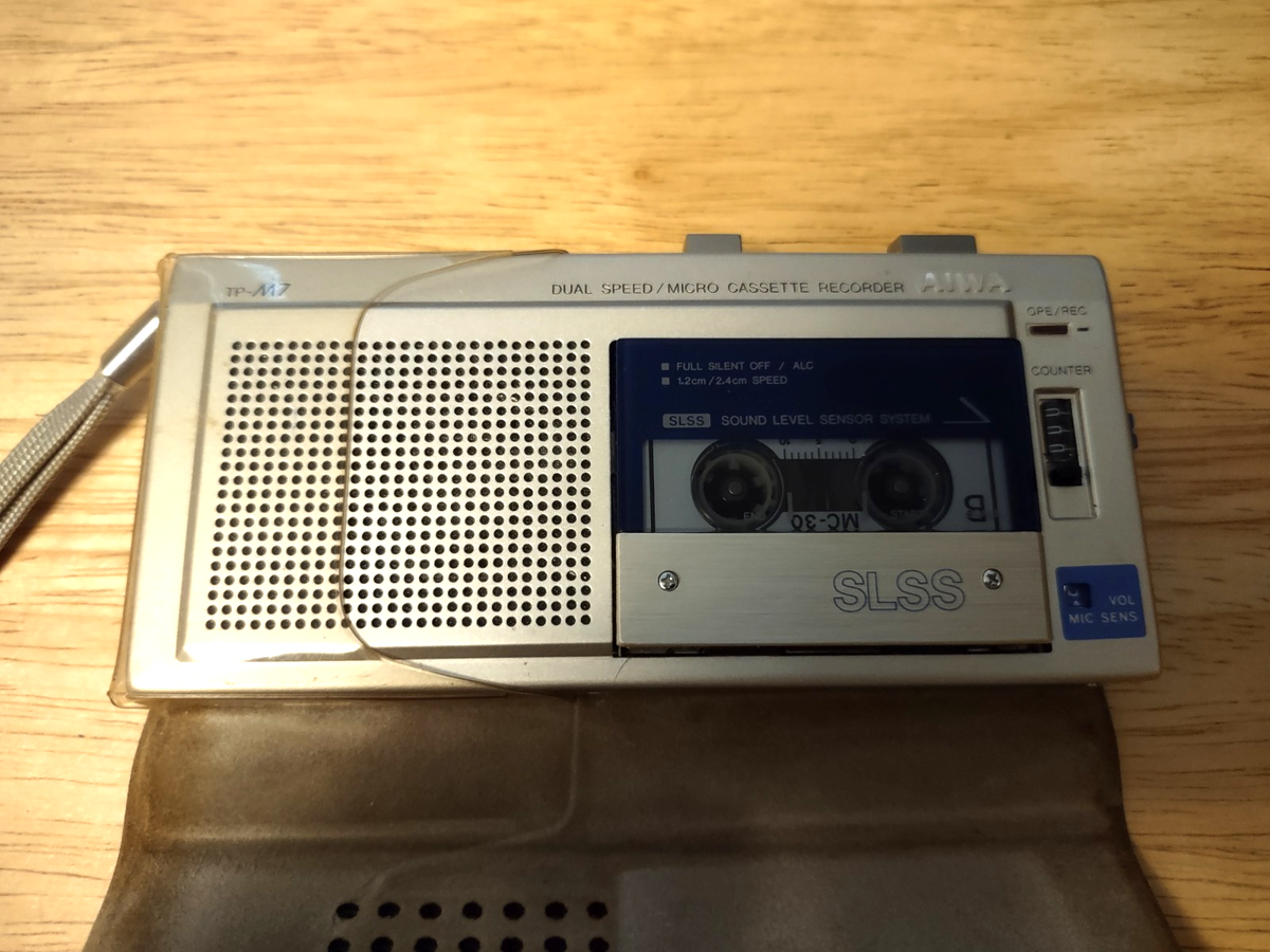AIWA TP-M7 マイクロカセットレコーダー 本体 Aiwa TP-M7 Handheld Microcassette Voice Recorder & Manual NOT