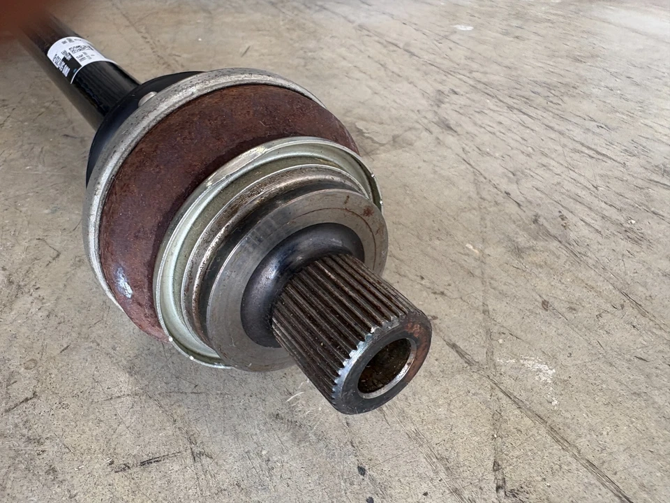 2017-2023 Audi A4 QUATTRO AWD Rear Right Side CV Axle Shaft Half Shaft, OEM Foto 4 de 4