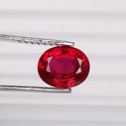 Red Ruby 6.60 Ct. Oval Cut Mozambique Precious Loose Gemstone - Picture 8 of 9