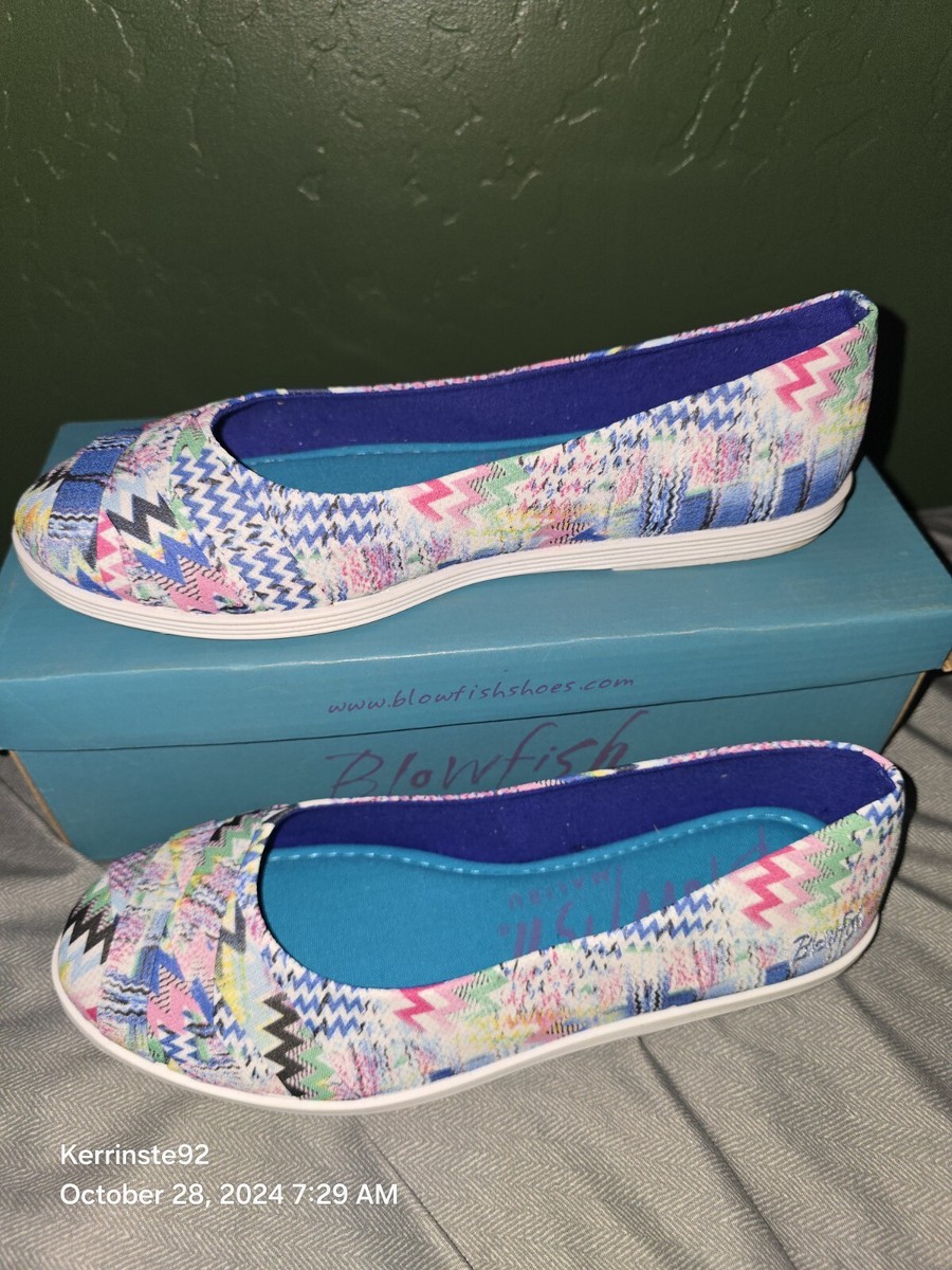 New! Blowfish Women's Glo Flats Slip On Shoes Blue Banyan Print Size In  Box