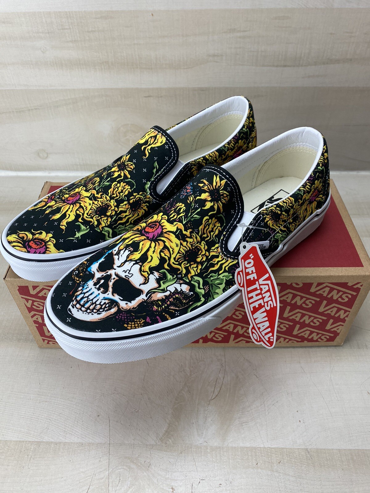 Vans Beauty Skull Classic Slip on Shoes - Black - 10