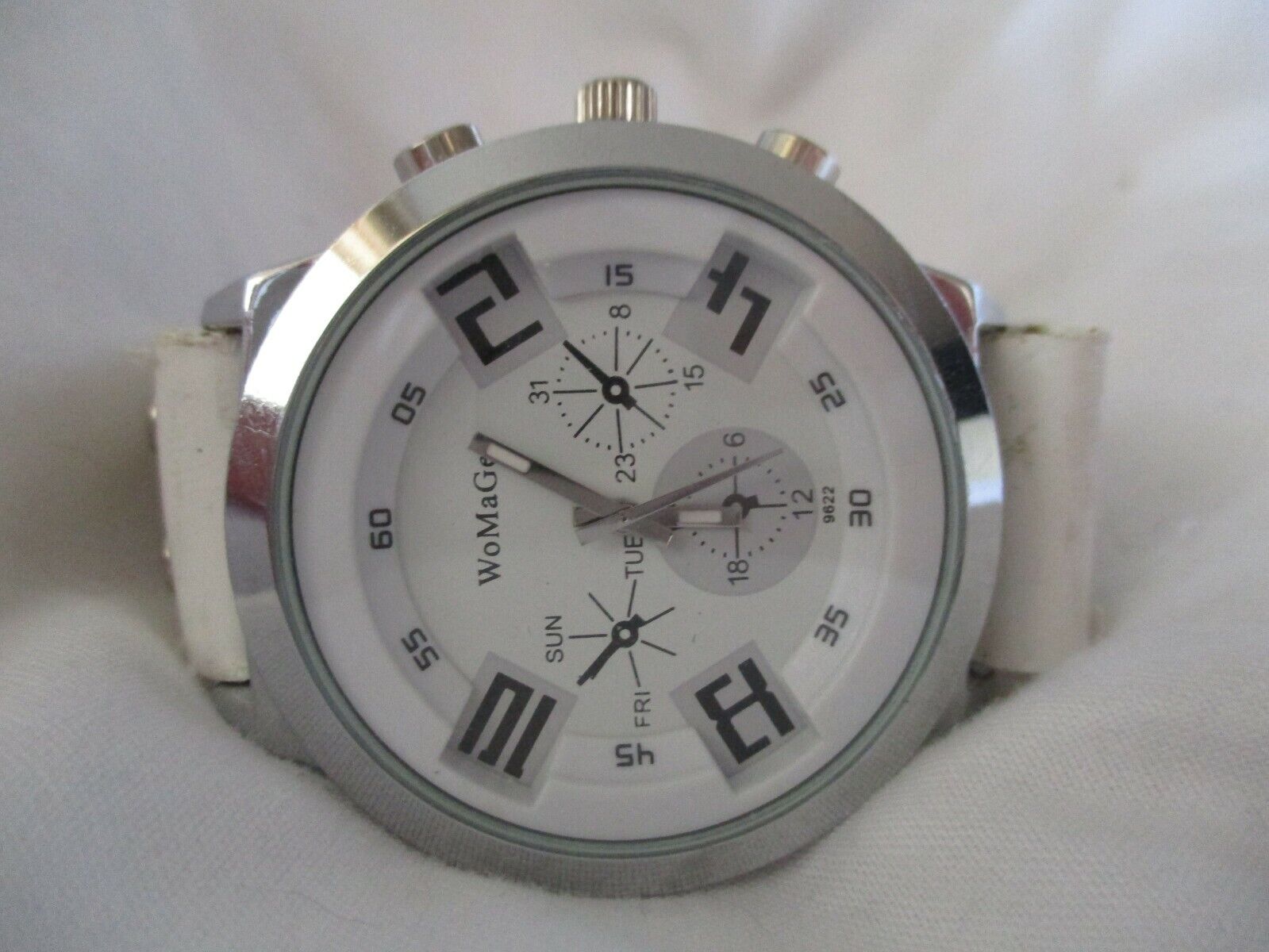 WoMaGe White & Silver Toned Wristwatch w/ Adjustable Buckle Band