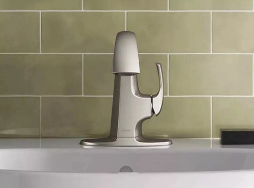 Grifo de baño Kohler Transitional de un solo control acabado vibrante de níquel cepillado - Imagen 2 de 4