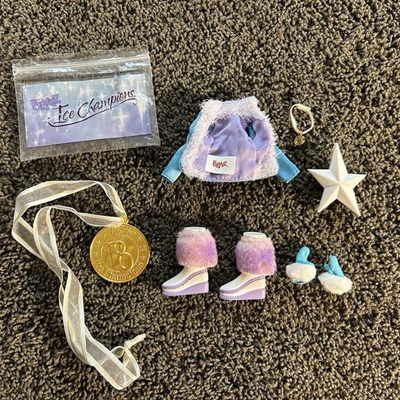 #ad #ad Bratz Ice Champion Vinessa Replacement Clothing Original Outfit Accessory Mitten $8.95