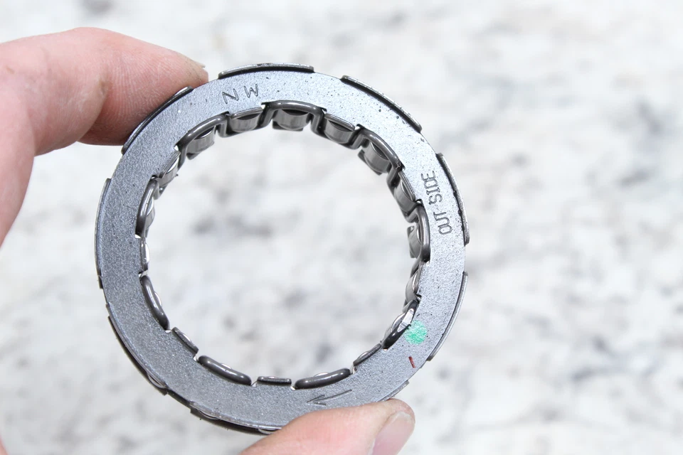 Suzuki Eiger 400 LTA400F 2007 4X4 automático cojinete de embrague unidireccional 21273-44D00 Foto 2 de 4