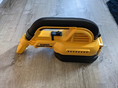 Dewalt (DCV517) 1/2 Gallon Cordless Portable Wet/Dry 20v Max 