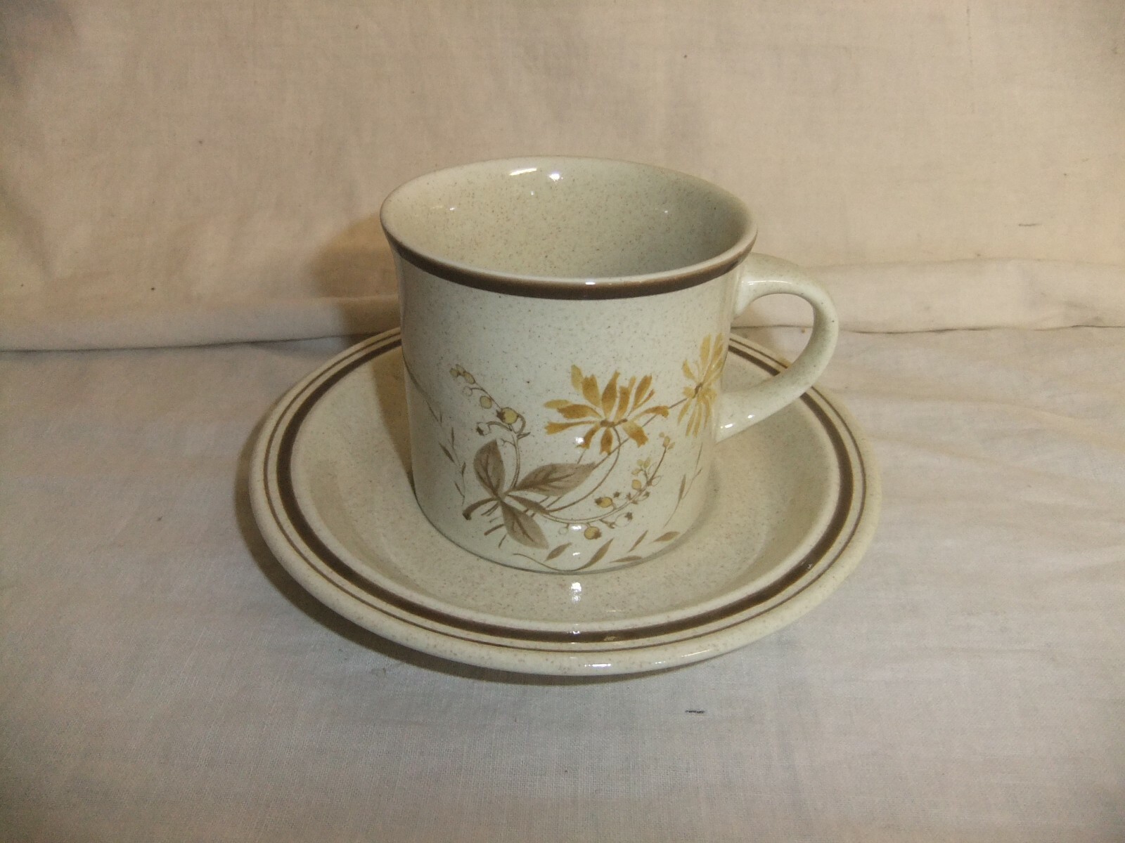 c4 Pottery Royal Doulton Sandsprite dishwasher/freezer/oven safe