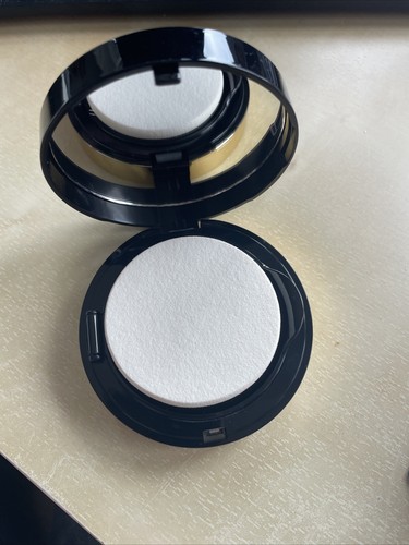 Yves St Laurent Compact Powder/Foundation Shade BR10 BNIB - Picture 4 of 7