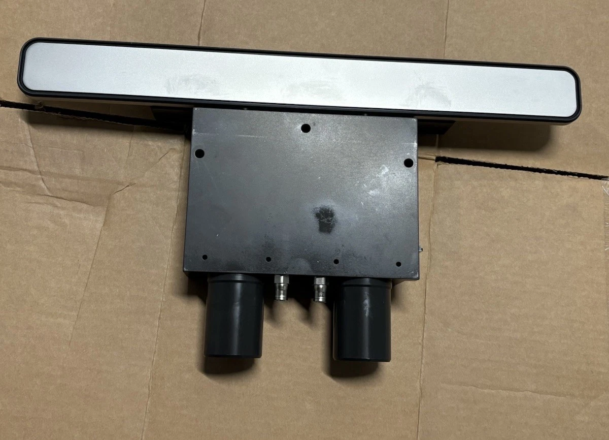 VAT 0520-00068 Vacuum Valve Actuator 0750X-UE24-AAL8 Applied Materials OEM photo 5