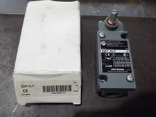 NIB ALLEN BRADLEY 802T-ALP SER J OILTIGHT LIMIT SWITCH (WL62-2)