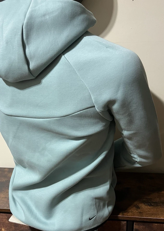 Chaqueta con capucha para hombre Nike Tech polar con cremallera, verde menta, grande Foto 3 de 4