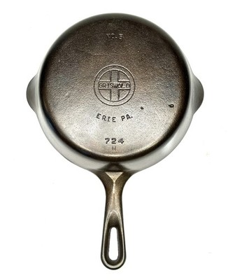Griswold 724M No.5 Groove Handle Skillet
