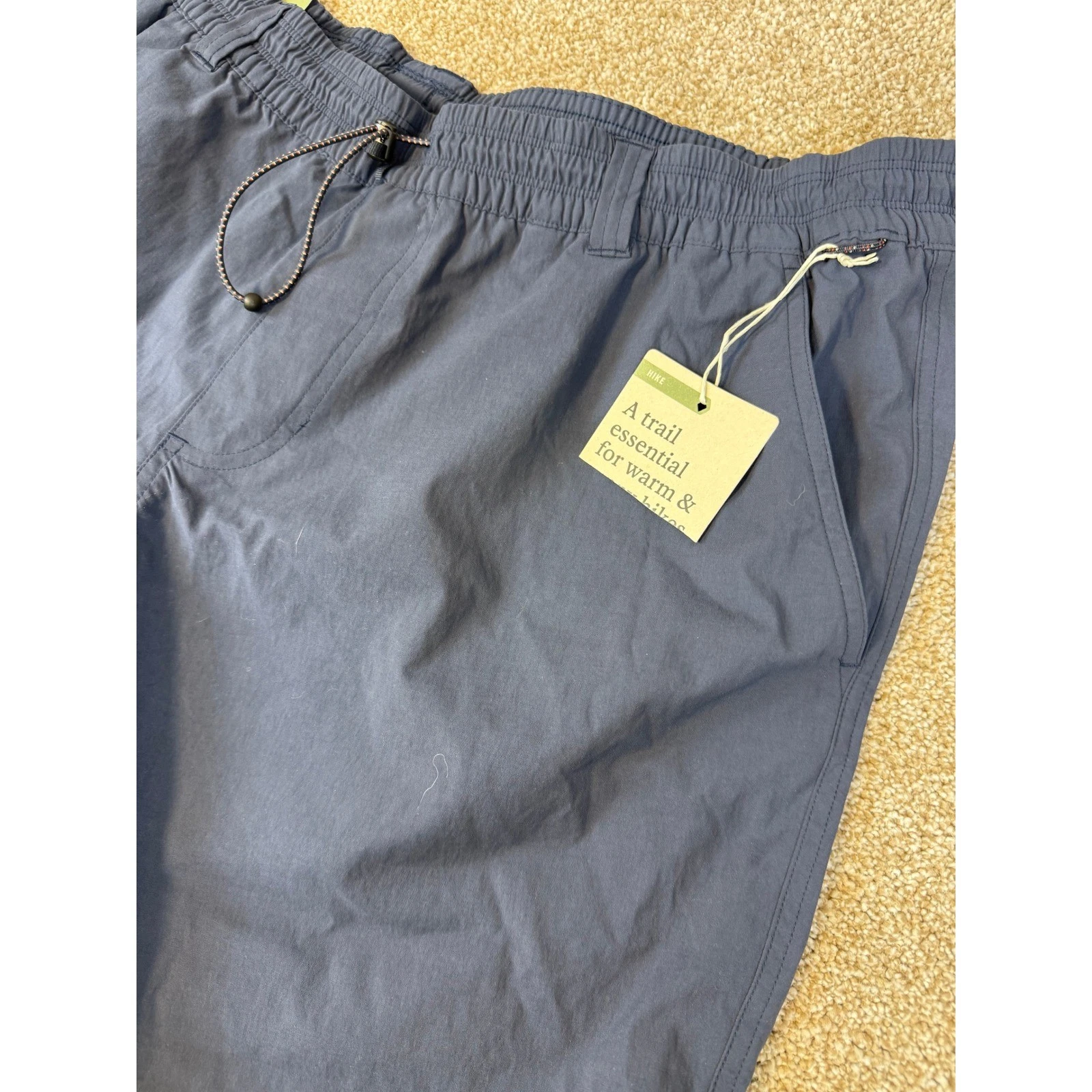NEW REI Co-op Mens Trailmade Hiking Shorts Blue XL Stretch Quick Dry UPF 50+
Opens in a new window o