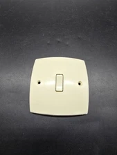 Vintage 1 Gang Light Switch Plate 5 Amp 2 Way MEM England Off White 1970s Rocker