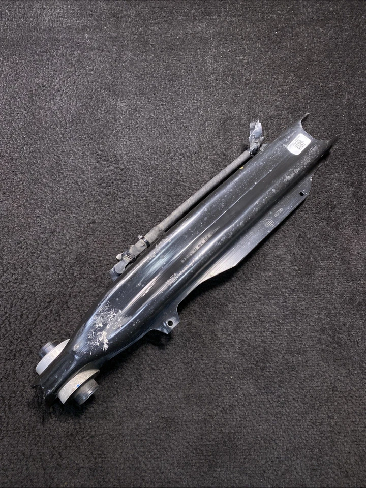 2023 Jeep Grand Cherokee L Rear Right Control Arm Set OEM - Image 2 of 4