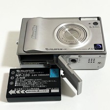 FUJIFILM finepix F10 Compact Digital Camera Tested Working Seller Japan