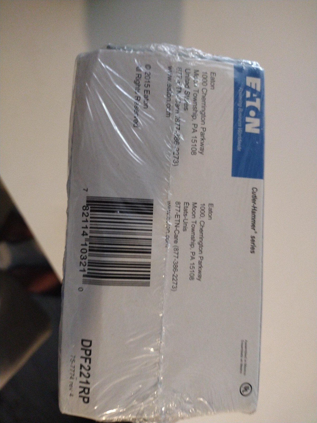 Eaton DPF 221RP 30A 2-Poles Fused Pullout AC Disconnect 5.4 Lx3.15 Wx8.7 H in.