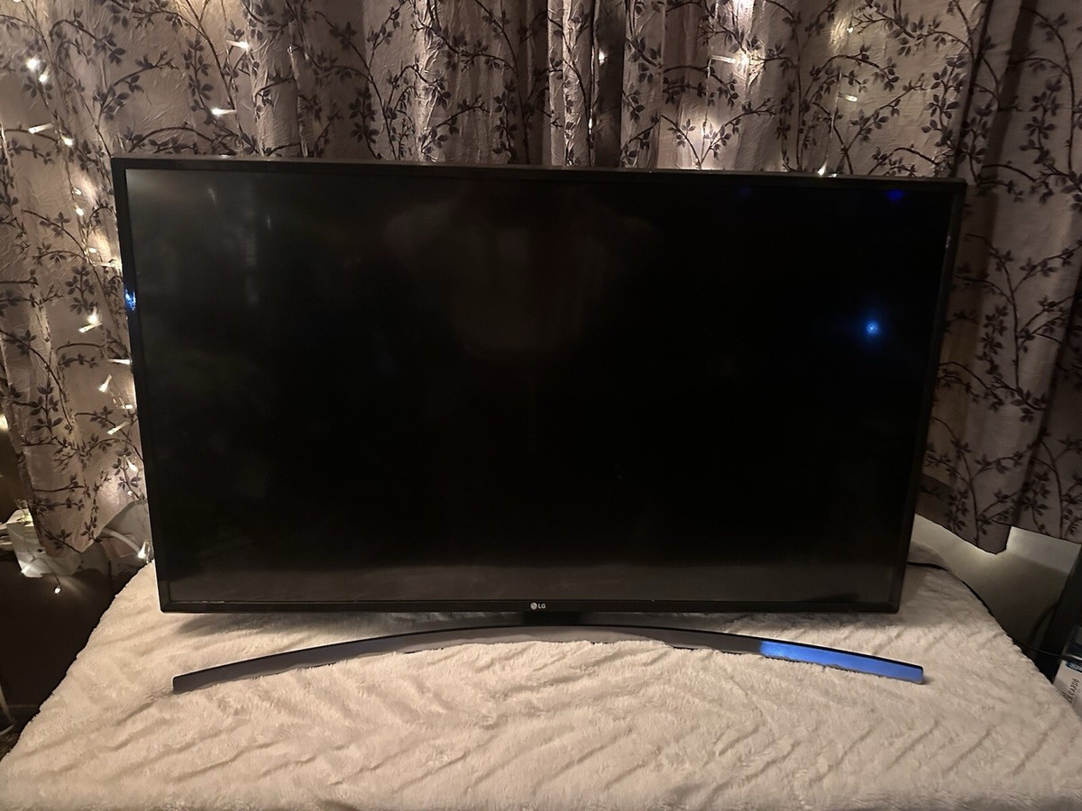 LG TV UJ6300 Series 43in 4K Ultra HD Smart LED WebOS TV With