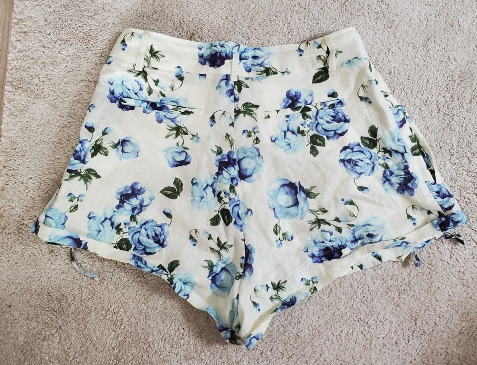 Shorts feminino The Kooples de linho floral com cadarço azul ectu branco tamanho 3 grande - Imagem 2 de 4