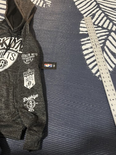 NBA Brooklyn Nets BKLYN Logo Mens Black Gray Sweatshirt Hoodie Sz US Small New - Picture 9 of 12