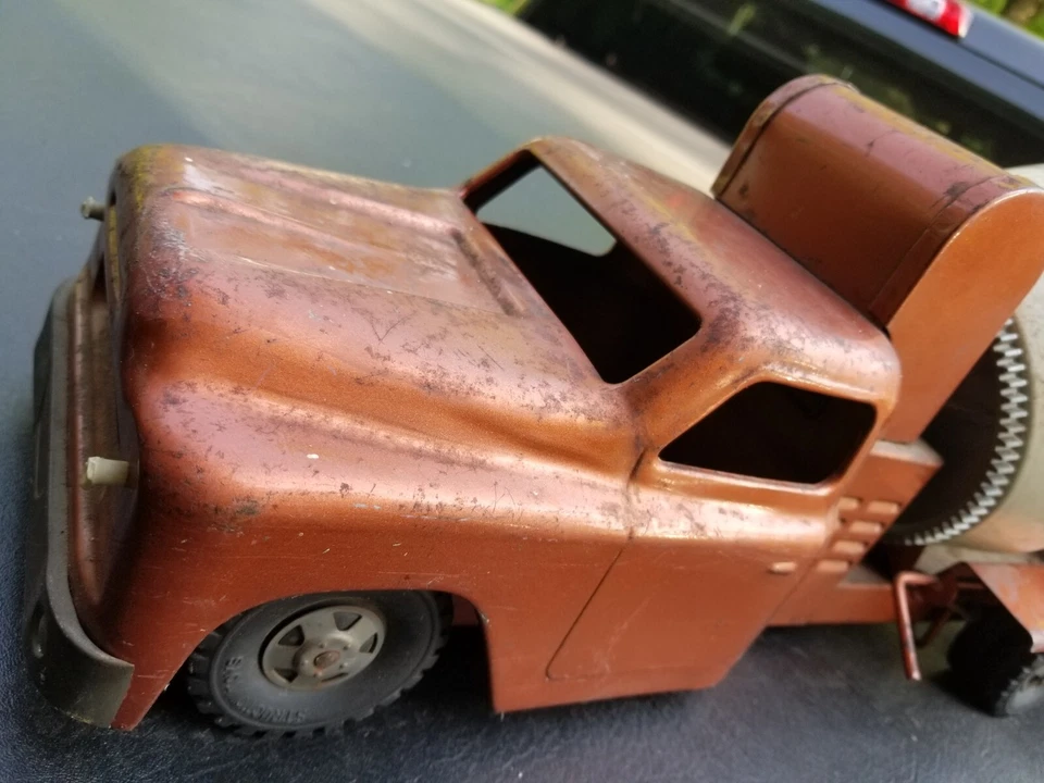 Camión mezclador de concreto y cemento TOY Structo listo para mezclar Foto 4 de 4