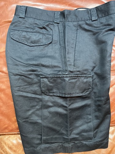 Pantaloncini Nautica Explorer Cargo 32 inchiostro nero blu tinta unita davanti nuovi con etichette $49,50 - Foto 3 di 12