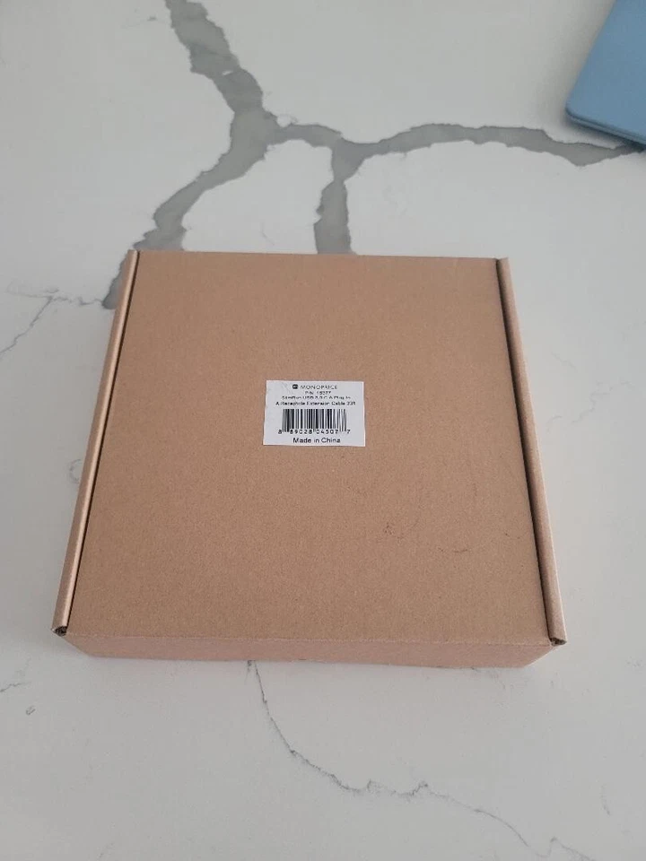 Monoprice SlimRun USB-A to Female 3.0 Extension Cable - Fiber Optic Black 33ft - Image 3 of 3