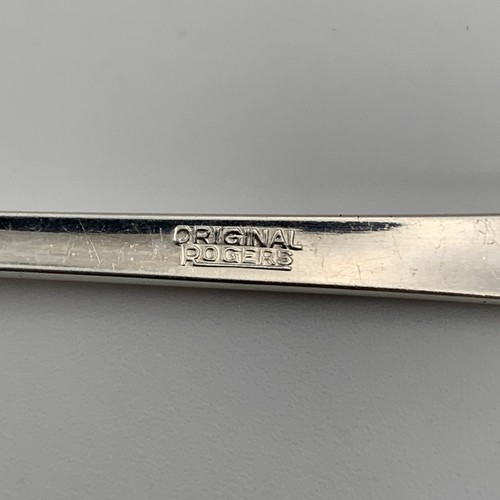 VTG Wm Rogers Mfg. Co. Original Rogers Silverplate Pickle Cocktail Fork 6 1/8” - Picture 6 of 8