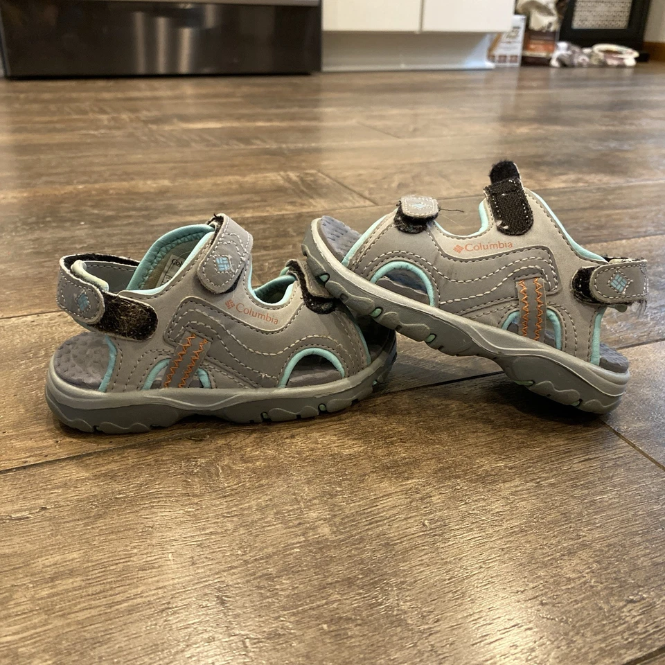 Sandalias Columbia Techsun para niños pequeños gris azulado talla 9 gancho y bucle 13 cm verano Foto 2 de 4
