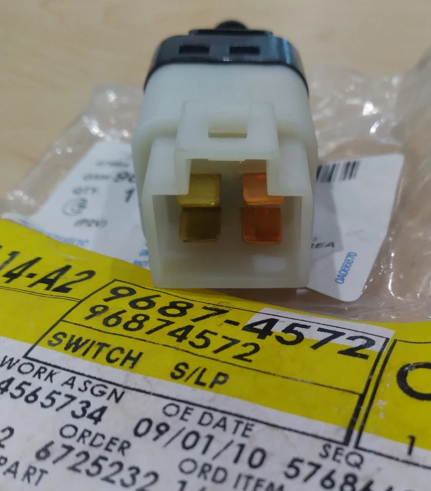 OEM NOS GENUINE Stop Light Brake Switch Chevrolet Aveo Aveo5 Pontiac G3 95368630 - Изображение 3 из 4