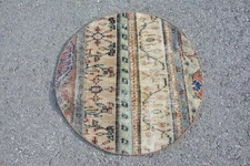 Charming Brown and Green Rug, 2x2 ft Modern Bath Mat