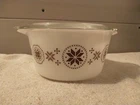 Vintage White Pyrex Town and Country Mixing Glass Bowl 475-B 2.5 Qt With Lid