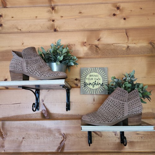 Crown Vintage Telsa Gamuza Cuero Perf Corte Láser Botines Tacón Botas Talla 5.5 - Imagen 1 de 12