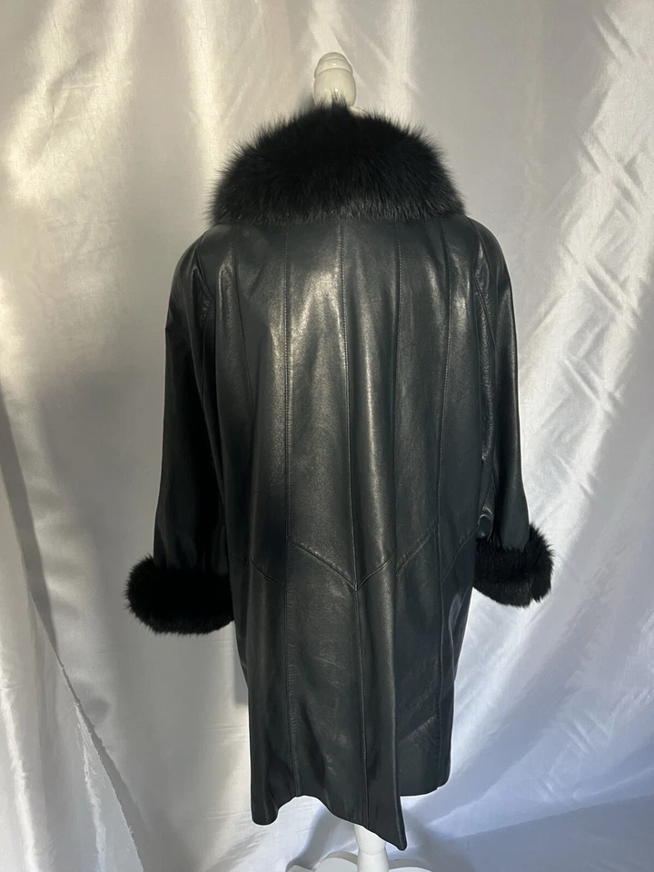 Vintage Angel High Fashion Genuine Leather Coat With Faux Fur Trim Size L - Image 3 of 4