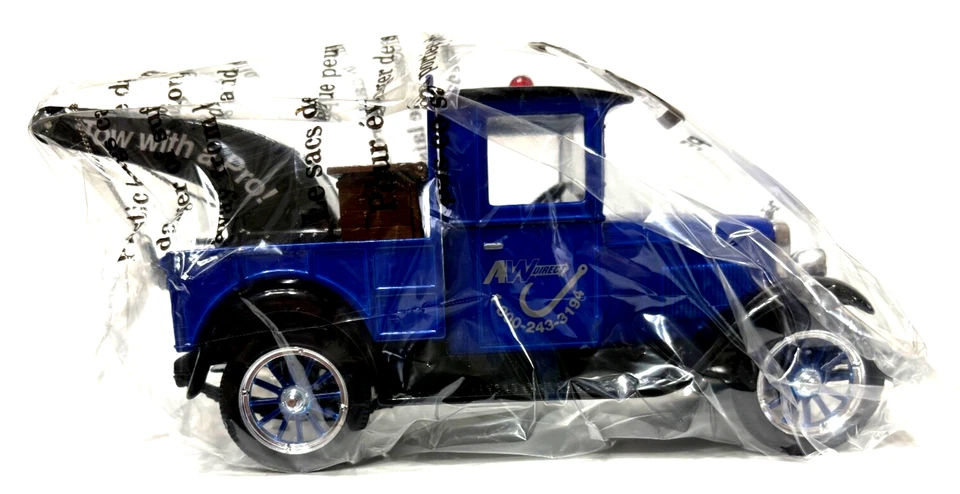 1928 Chevy Wrecker Die Cast Metal Bank - SpecCast - New In Box - Image 4 of 4