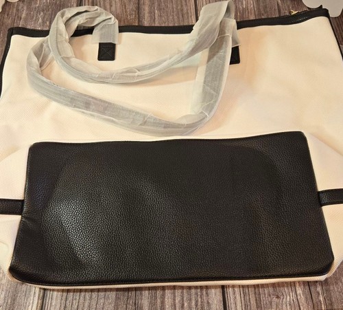 Walter Baker Tote Bag White & Black Carly Wkndr Bag Shoulder Straps NWT (2) - Picture 9 of 12