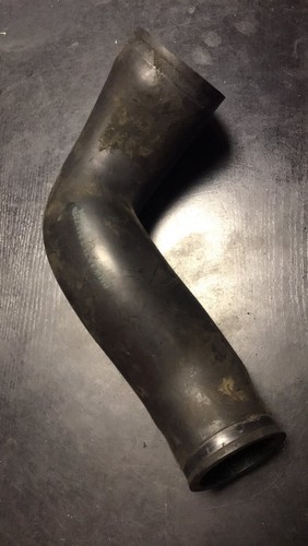 BMW 5 (E34) 1993 Diesel 105kW SCHLAUCH/ROHR LADELUFTKÜHLER 13.71-2245739b