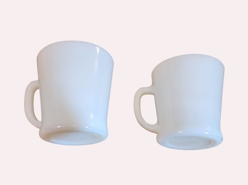Pair Of Vintage Fire King Anchor Hocking Milk Glass D Handle Coffee Mugs - Picture 3 of 7