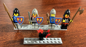 LEGO 6057 Sea Serpent Minifigures & Acessories Vintage Castle Series INCOMPLETE